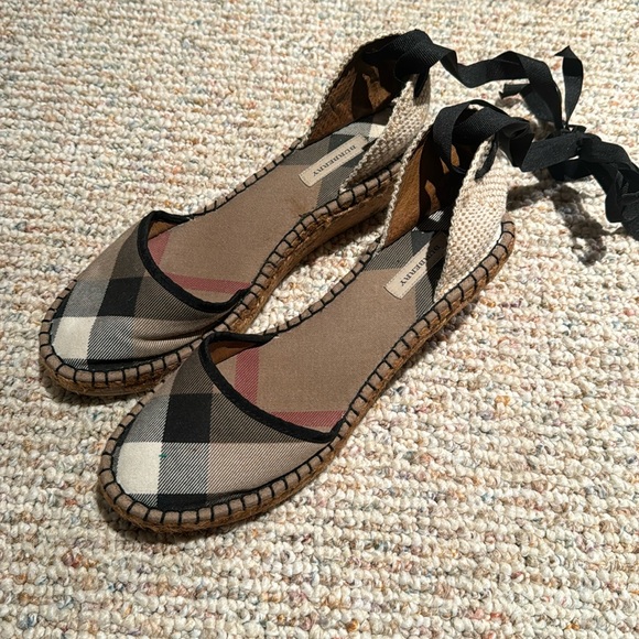Burberry Wedge Espadrille Sandals Sz 8 - Picture 2 of 7